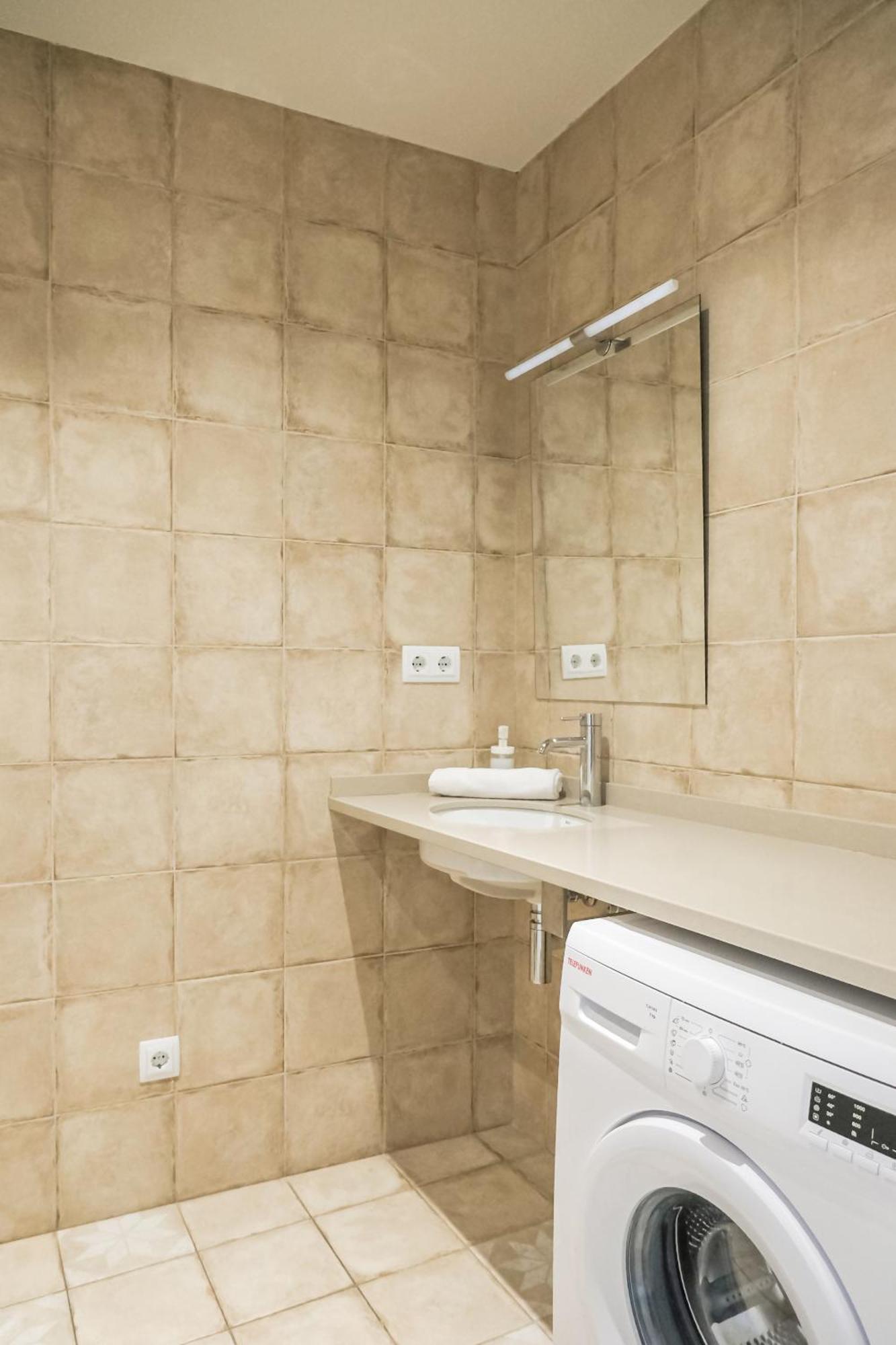 Can Cintet 21Nuevo Apartamento Moderno En Бесалу Екстер'єр фото