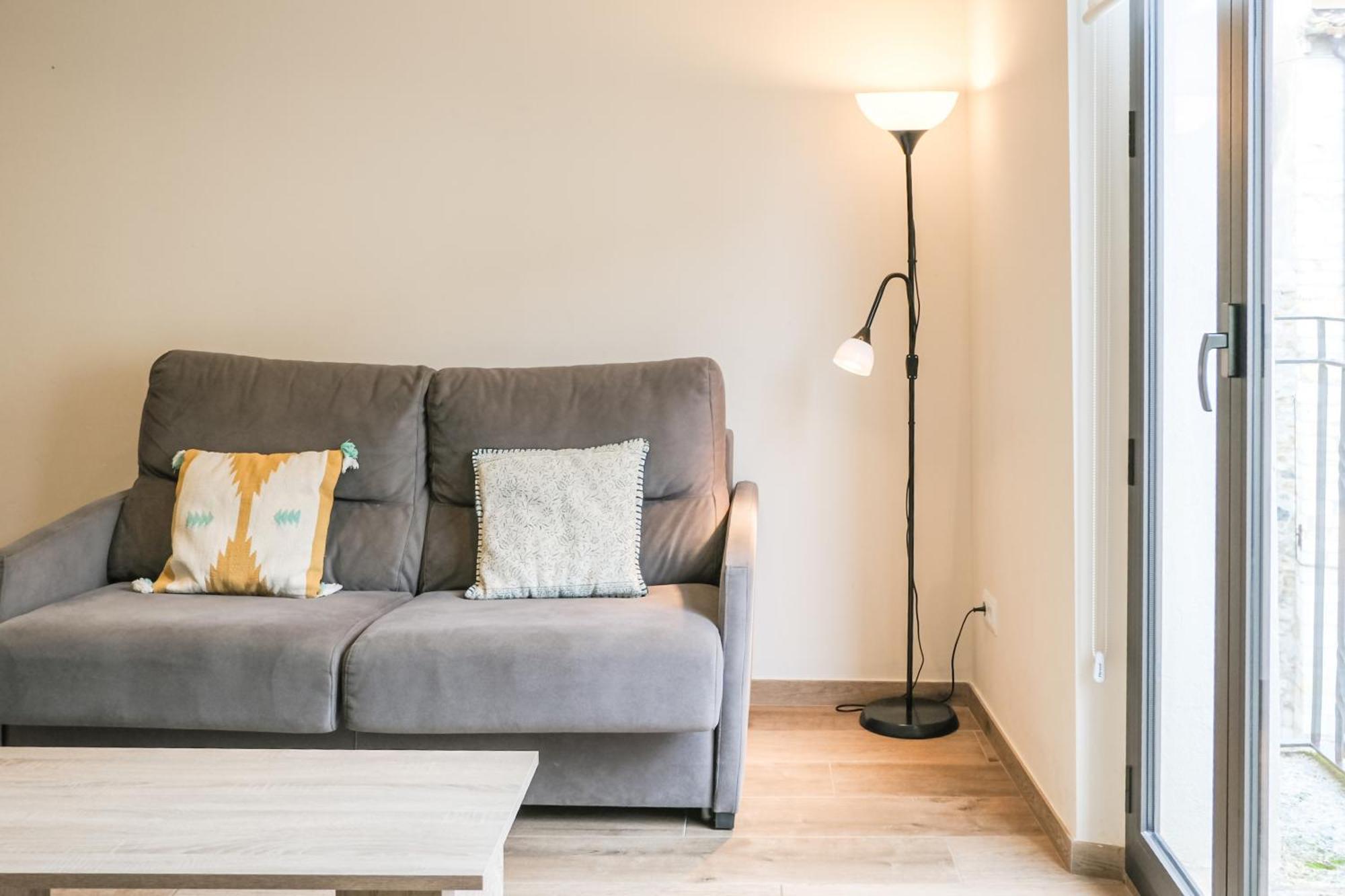 Can Cintet 21Nuevo Apartamento Moderno En Бесалу Екстер'єр фото