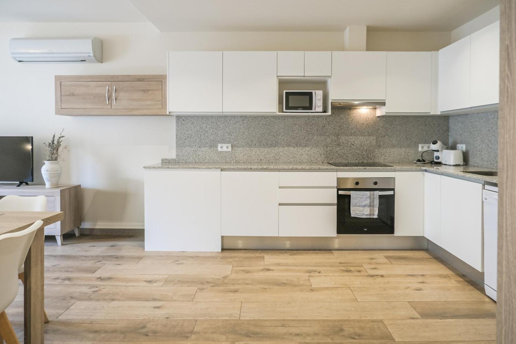 Can Cintet 21Nuevo Apartamento Moderno En Бесалу Екстер'єр фото